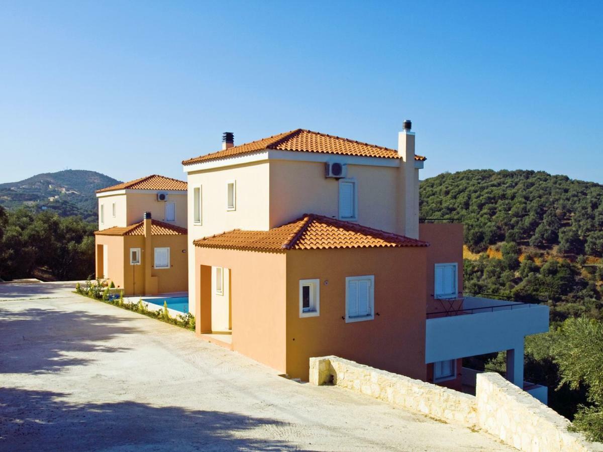 Olive Tree Hillside Apartment Сталос Екстер'єр фото